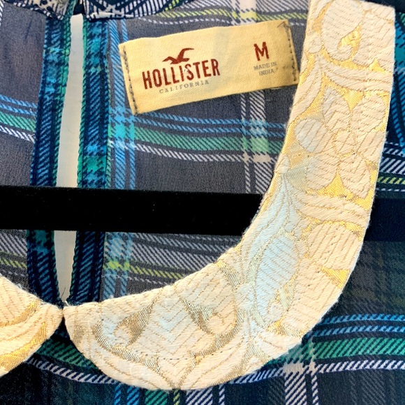 “Hollister” Size Medium Top - Picture 2 of 4
